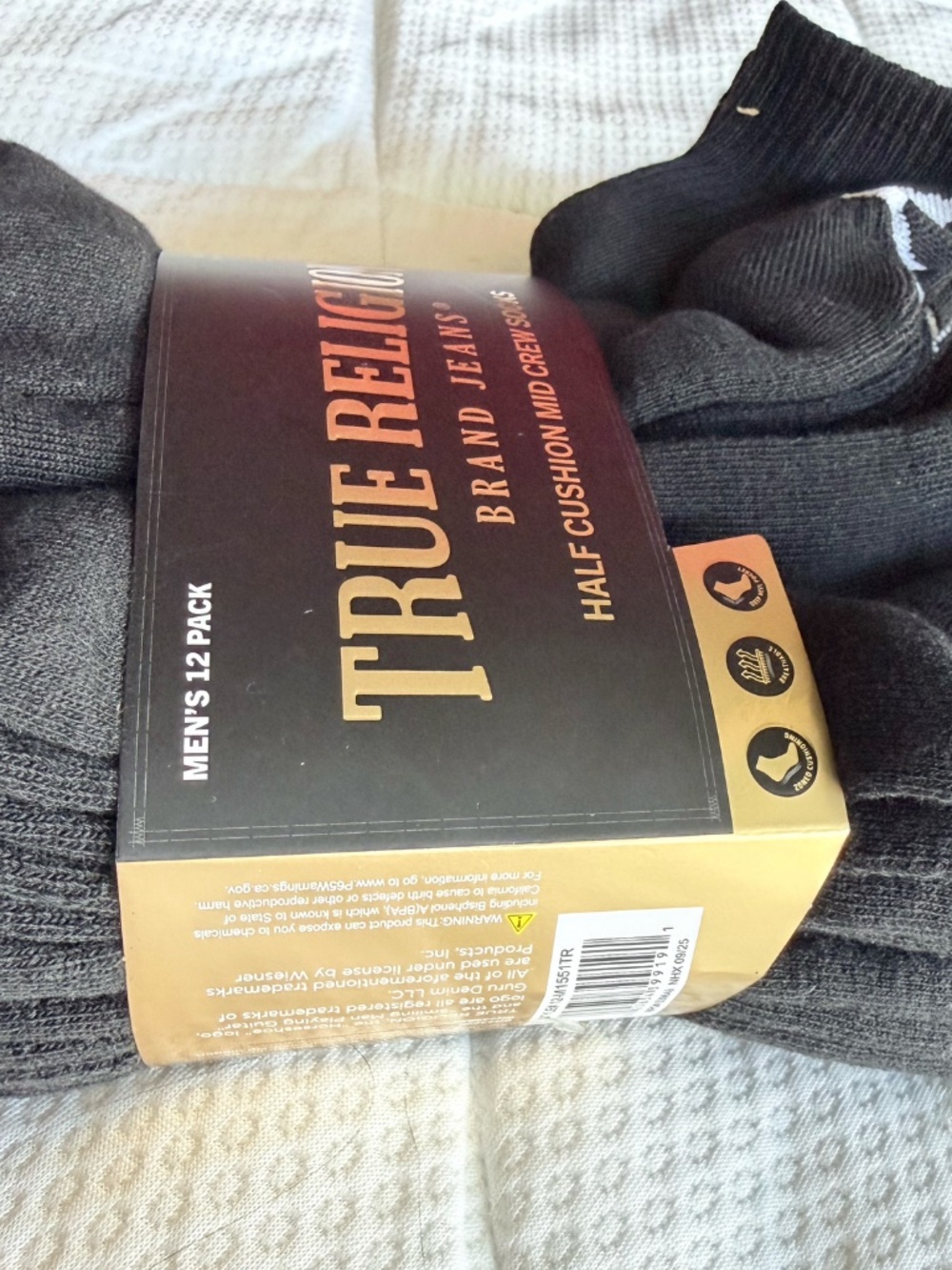 TRUE RELIGION - Picture 2 of 3
